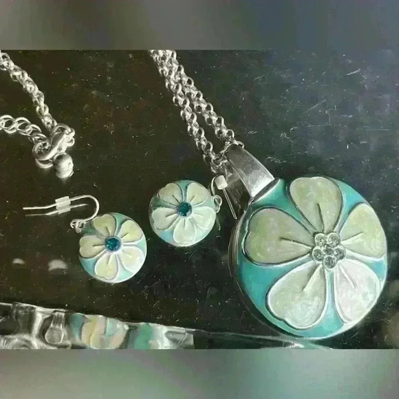 Vintage KC stamped necklace and earrings set, silver and green, + Stone necklace - Picture 7 of 16